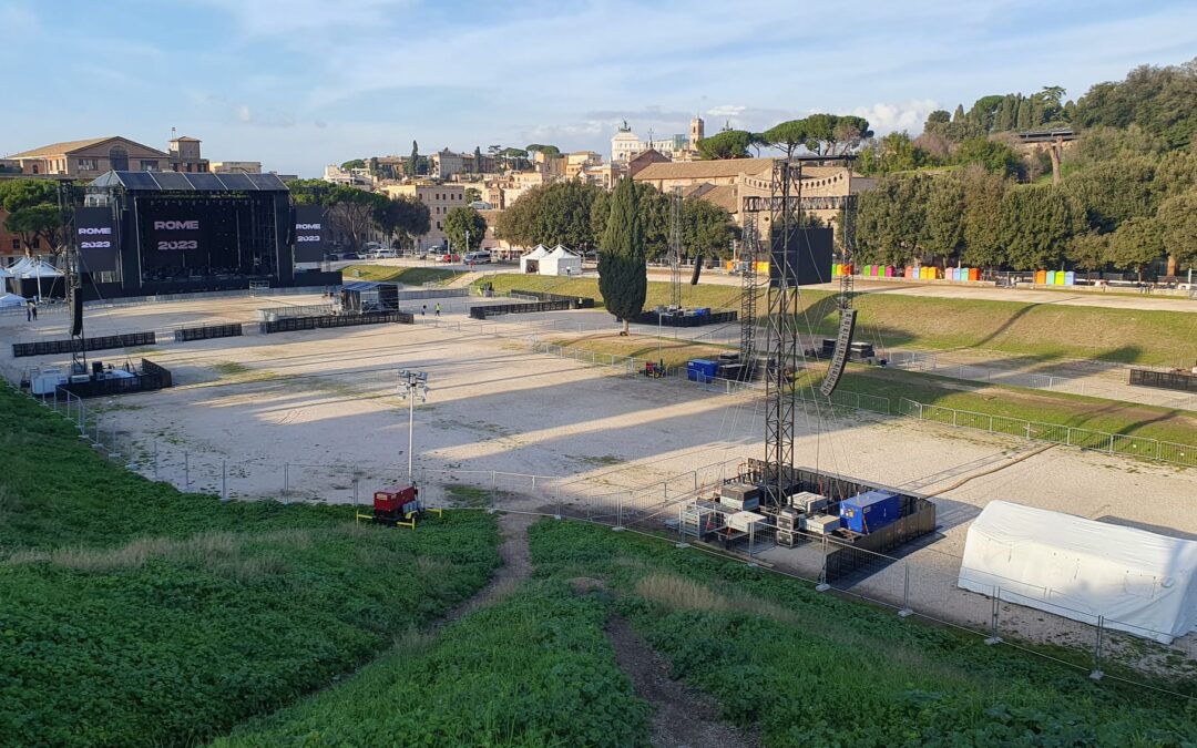 Ultimi preparativi al Circo Massimo per il Concertone di domani con Blanco, Lazza e Michielin