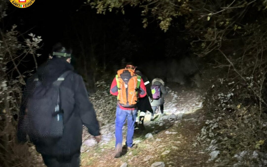 Salvati dal Soccorso Alpino due escursionisti dispersi sul Monte Lupone