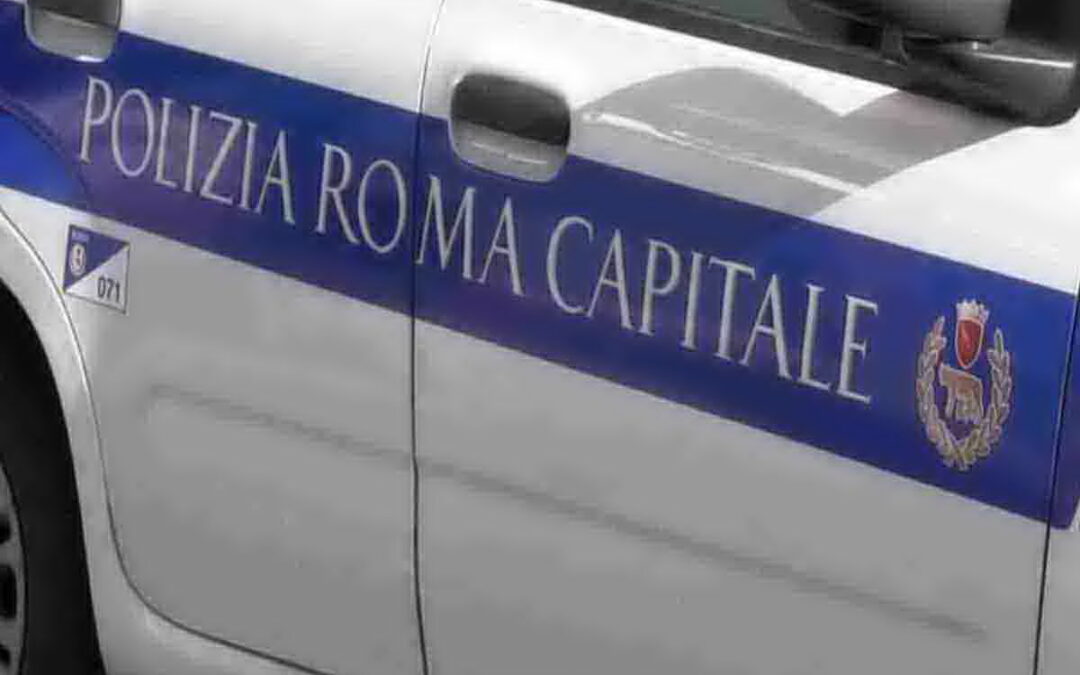 Scoperta discarica abusiva in via del Foro Italico, scatta la denuncia per 8 persone