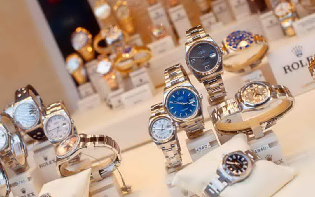 Furto di orologi di lusso per un valore di oltre 200mila euro