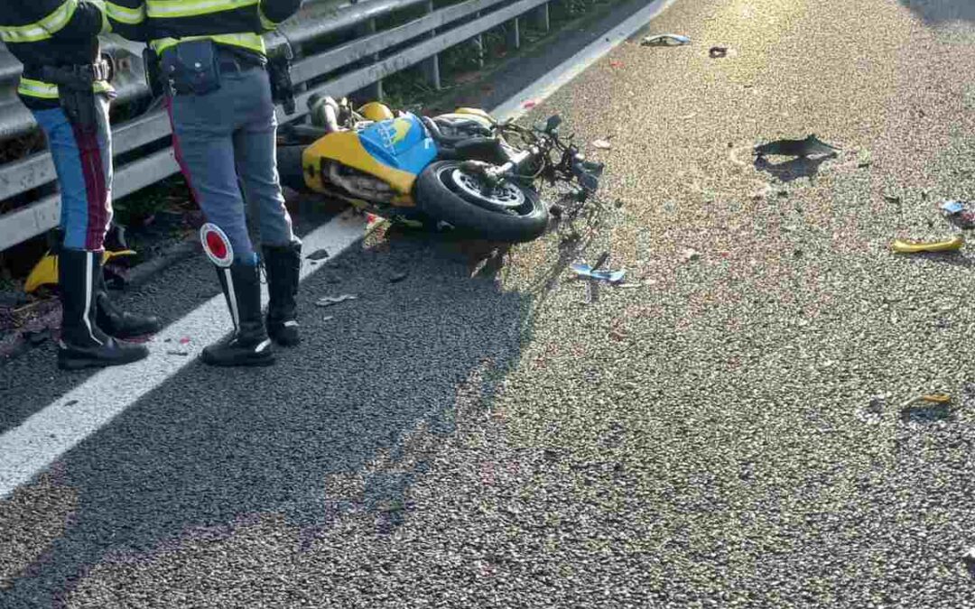 Incidente mortale sulla Roma-Fiumicino, la vittima è il 61enne Claudio Barone, ex poliziotto