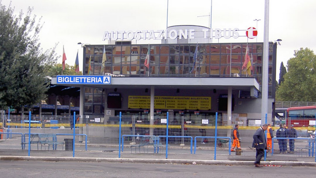 Tentava di rubare all’autostazione Tibus, arrestato giovane tunisino