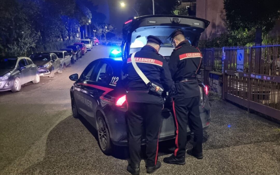 Veniva picchiata da più di un anno dal convivente, donna rompe il silenzio. Arrestato l’uomo