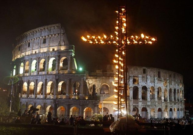 Via Crucis al Colosseo, dove seguire la celebrazione