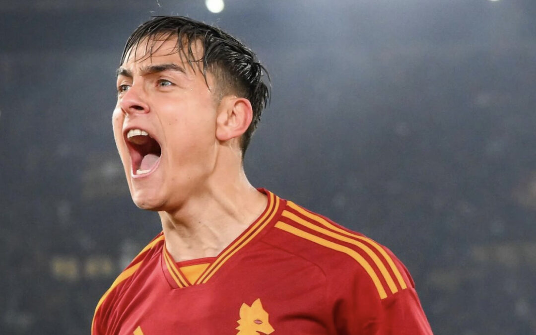 Mancini, Dybala e tanto cuore: la Roma è in semifinale di Europa League. Battuto il Milan 2-1