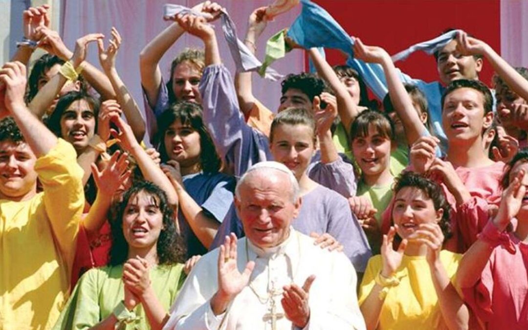 I giovani tornano in piazza San Pietro 40 anni dopo il primo raduno con Giovanni Paolo II