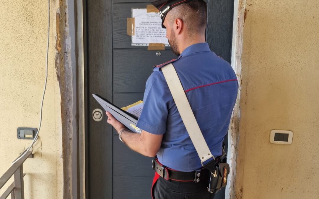 Anzio, romeno denunciato per aver occupato un edificio. Immobile sequestrato